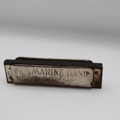 Hohner Marine Band Harmonica & "How to Play" Guide