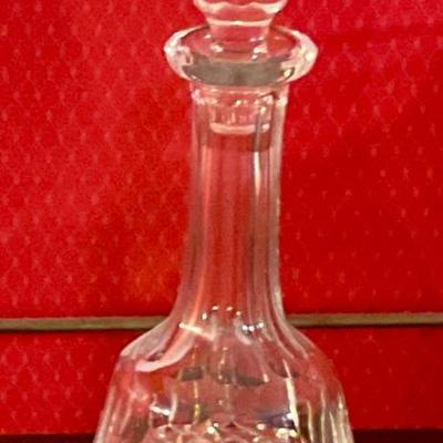 Lead Crystal decanter in excellent condition