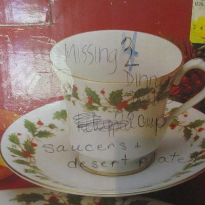 Noel Porcelain Candles & Serving Bowls