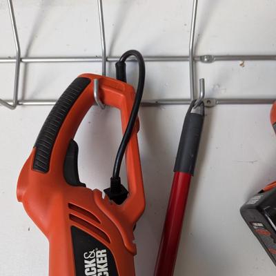 Electric Black & Decker Trimmer & Battery Operated Weed Eater