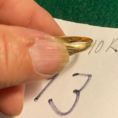 10 KT Gold Ring