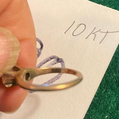 10 KT Gold Ring