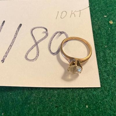 10 KT Gold Ring