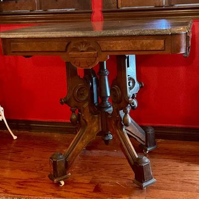 Victorian marble topped table in great condition