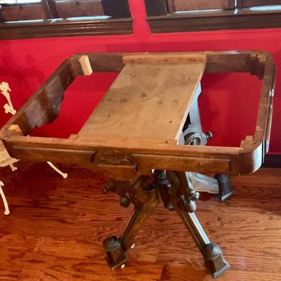 Victorian marble topped table in great condition