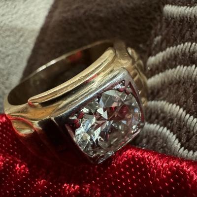 Diamond ring 2.93 center piece diamond Men’s size 10