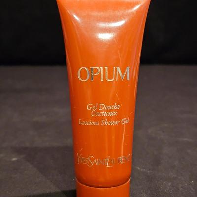 Yves St. Laurent 3.3 Fl. Oz. Opium Perfume (LR-JS)