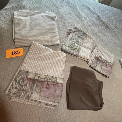 Matching sheet set