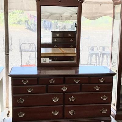Lot# 054 Vintage Nine Drawer Dresser with Detachable Mirror