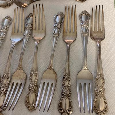 Rogers “Heritage” Silverplate Flatware Lot