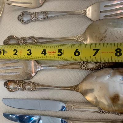 Rogers “Heritage” Silverplate Flatware Lot