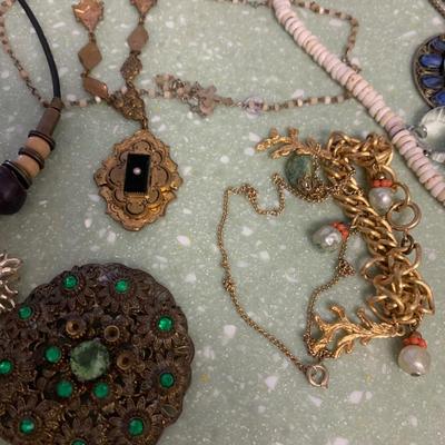 Huge Lot - Costume & Damaged Jewelry