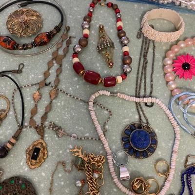 Huge Lot - Costume & Damaged Jewelry