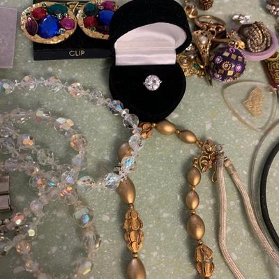 Huge Lot - Costume & Damaged Jewelry