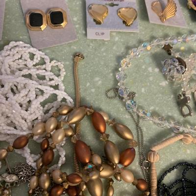 Huge Lot - Costume & Damaged Jewelry
