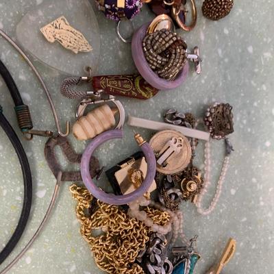 Huge Lot - Costume & Damaged Jewelry