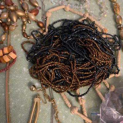 Huge Lot - Costume & Damaged Jewelry