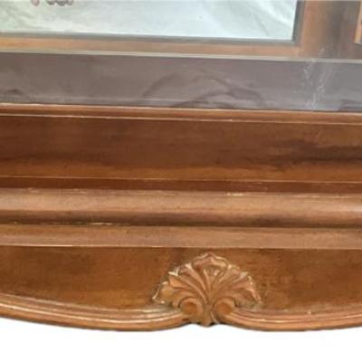 Lot# 056 Vintage Engraved Curio Cabinet with Lights & Mirrored Back