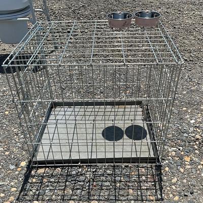 Lot# 066 Small Metal Dog Kennel with Two Small Steel Bowls