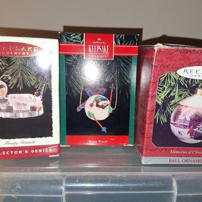 8pc Hallmark Ornament Lot