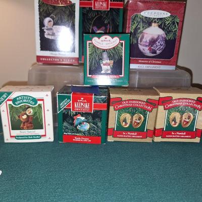 8pc Hallmark Ornament Lot
