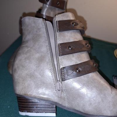 Ankle Boots 7.5