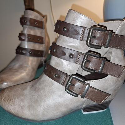 Ankle Boots 7.5