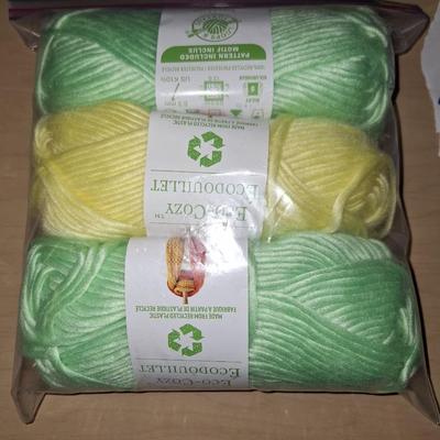3 Spool YArn