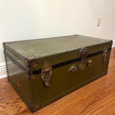 1930s Vintage Chest Locker~ Read Details