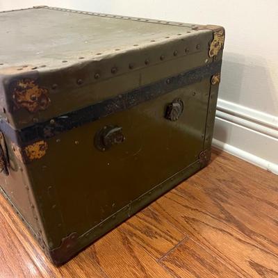 1930s Vintage Chest Locker~ Read Details