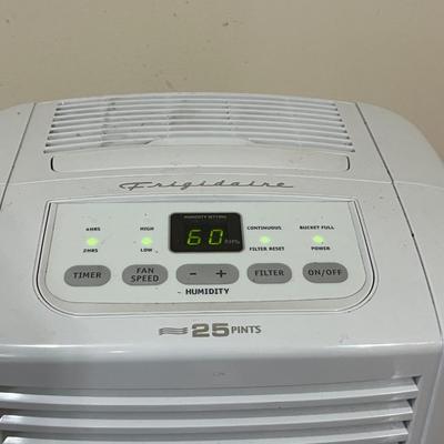 Frigidaire Dehumidifier 25 Pint