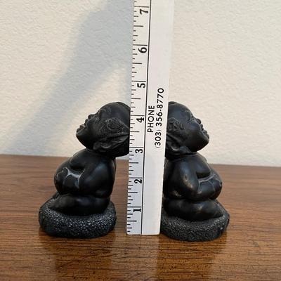 Budda figures