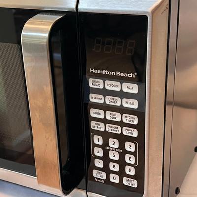 Hamilton Beach 1350W Microwave Oven (K-DZ)