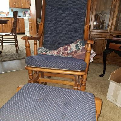 2 glider/rockers w/ ottomans