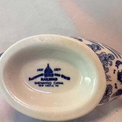 Wedgwood's Mayflower, Laughlin's Shakespeare & Spode Gravy Boat (K-DZ)