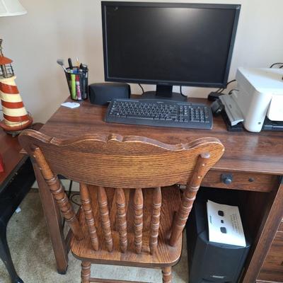 desk w/chair