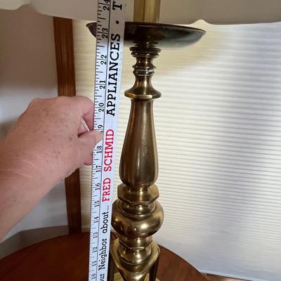 Brass spindle lamp