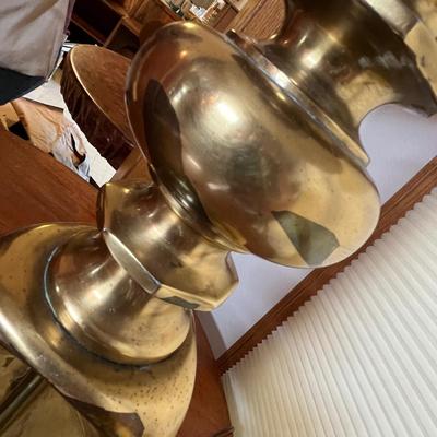 Brass spindle lamp
