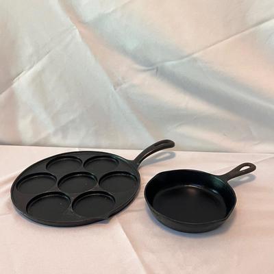 Griswold Pancake with Martin Stove & Range Cast Irons (K-DZ)
