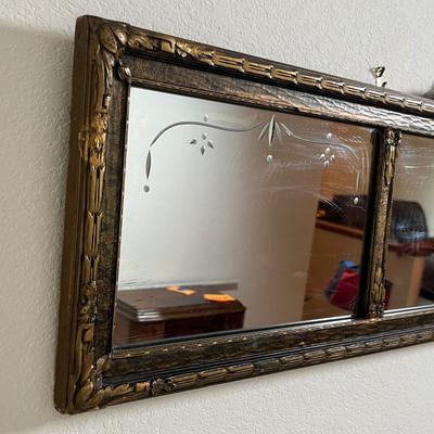 Antique buffet Mirror very pretty