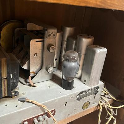 Delco Floor Radio