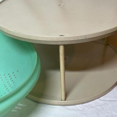 Tupperware lot