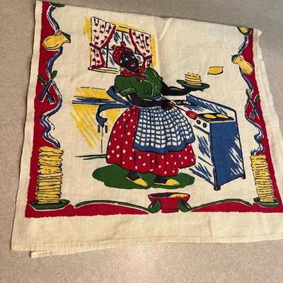 Black Mammy flipping pancakes Tea Towel