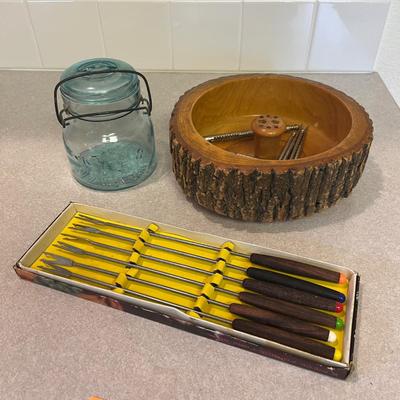 Fondue Forks & Nut bowl