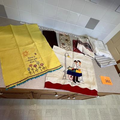 Assorted linens