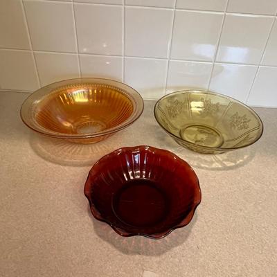 3 Antique bowls