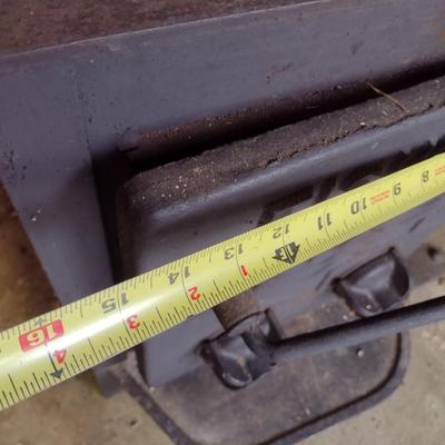 Cast Steel Fisher Mama Bear Wood Burning Stove