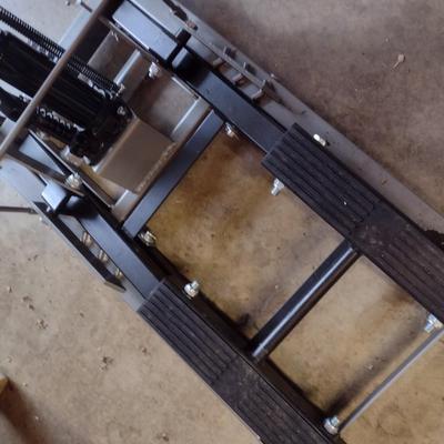 Pittsburgh 1500lb ATV/Motorcycle Lift