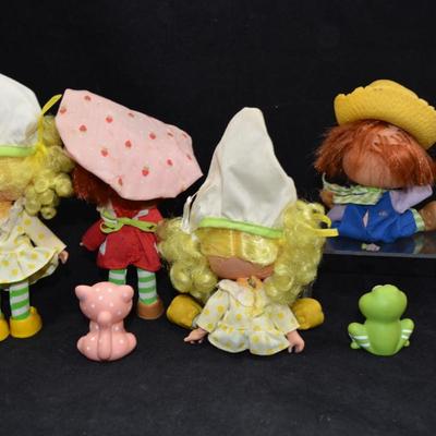 Lot of Vintage Strawberry Shortcake Dolls