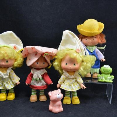 Lot of Vintage Strawberry Shortcake Dolls